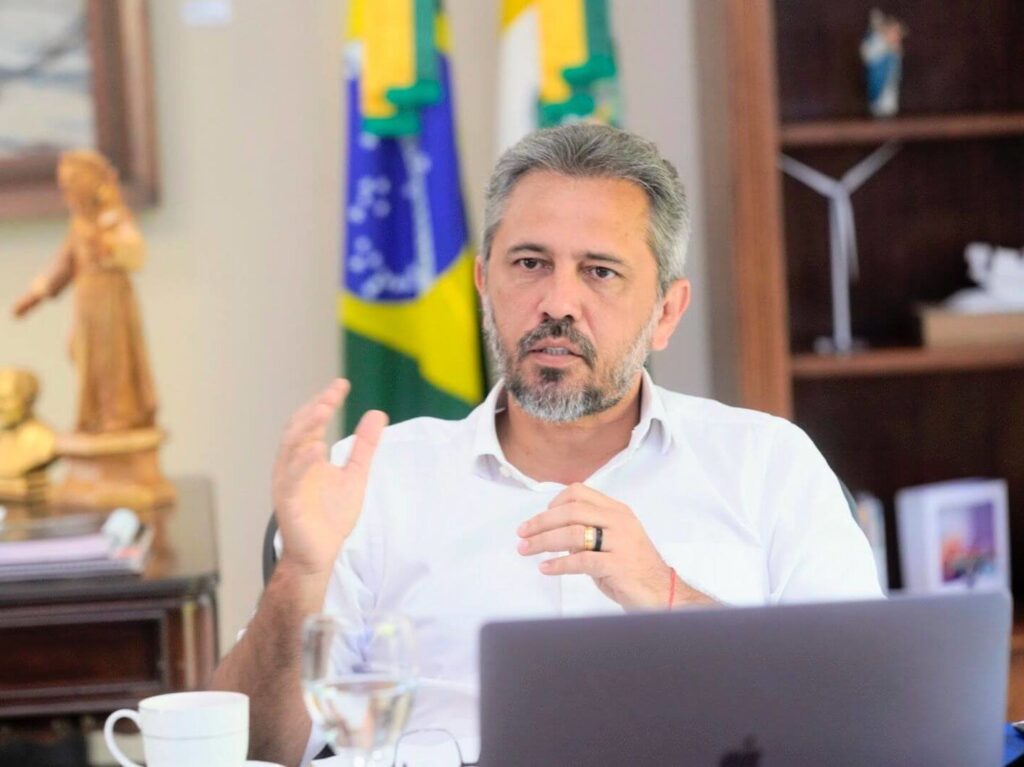 como encontrar o contato do governador do Ceará